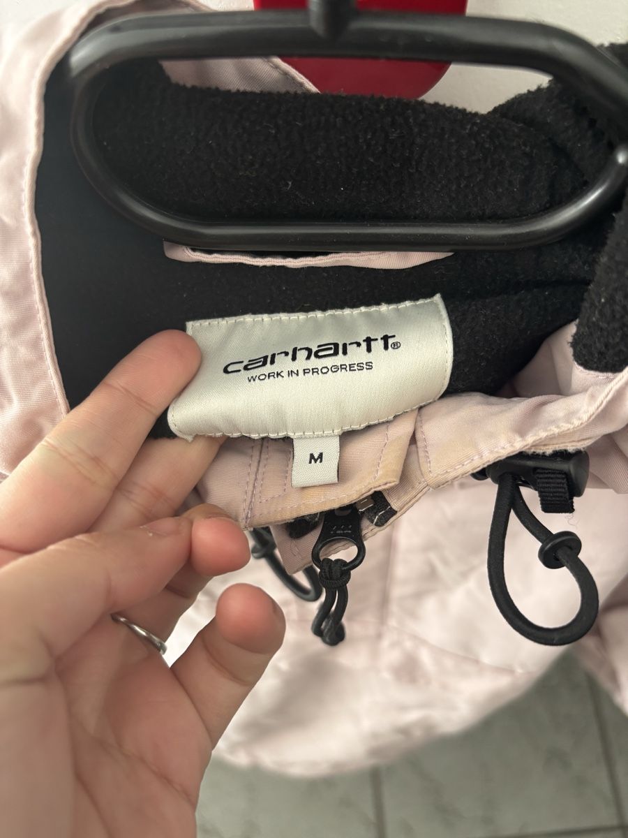 Carhartt Giacche: Veste Carhartt rose poudré taille M – Usato da Vevey venduto da dac_zrw8 2