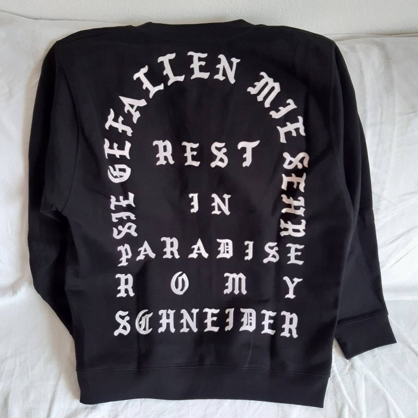 Maglioni & Felpe: NEU! Romy Schneider Memorial Pullover von 032c – Nuovo (secondo la descrizione) da Basel venduto da odradek