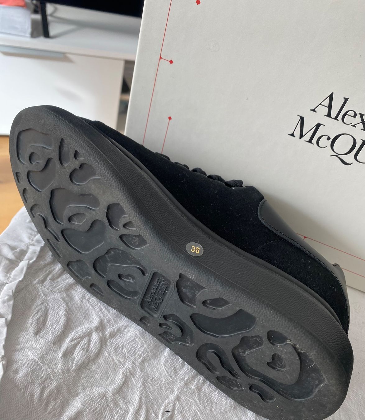 Alexander Mcqueen Scarpe da donna: ALEXANDER McQUEEN 36 (36.5) – Nuovo (secondo la descrizione) da Clarens venduto da Piluka 5