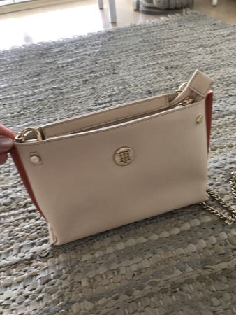 Tommy Hilfiger Damen Umhängetasche mit Goldkette, Top!