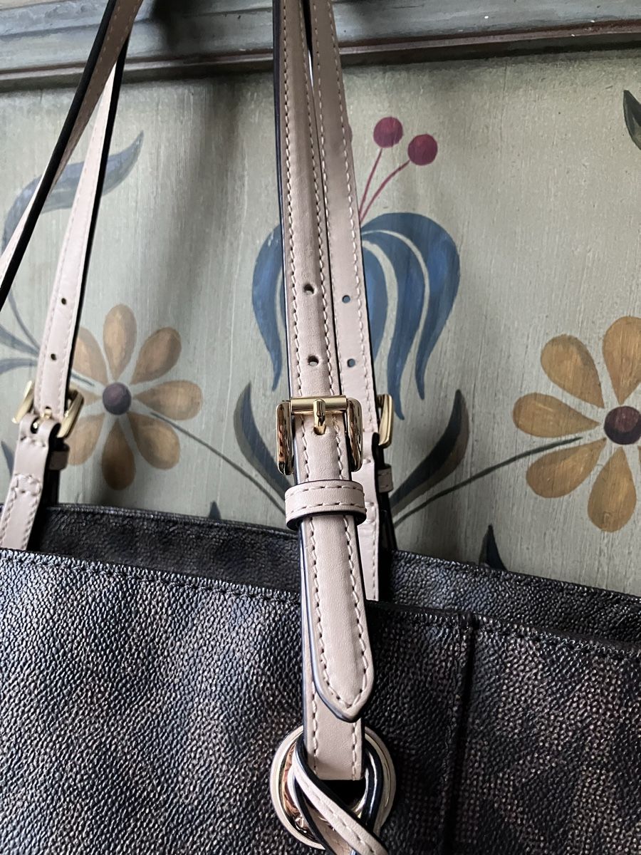 Michael Kors Borse da donna: Tasche von Michael Kors – Usato da Neftenbach venduto da Moonlight18 2