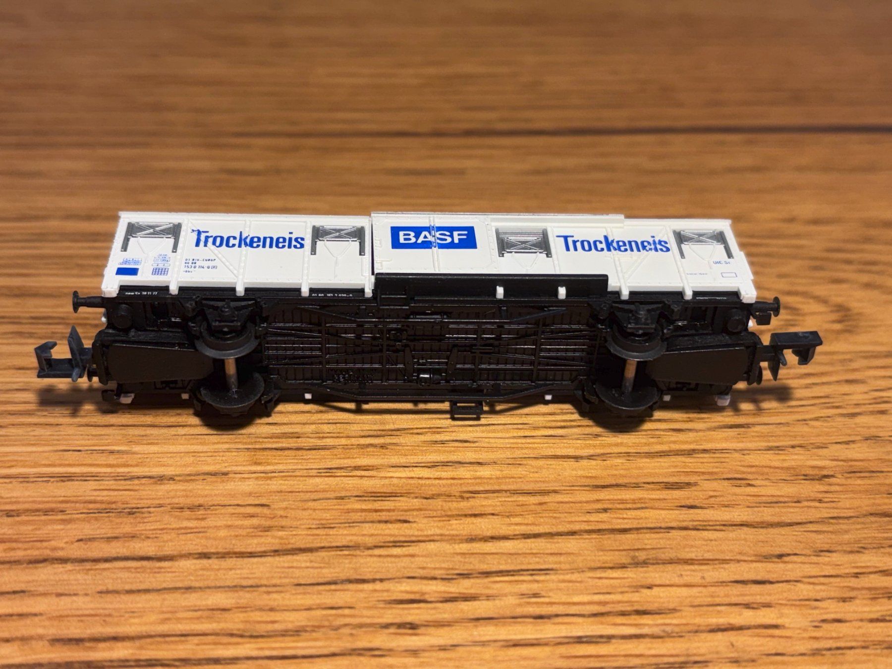 Modellini di ferrovie: e1966: Güterwagen BASF (Spur N) – Usato da Birsfelden venduto da Birs_25 3