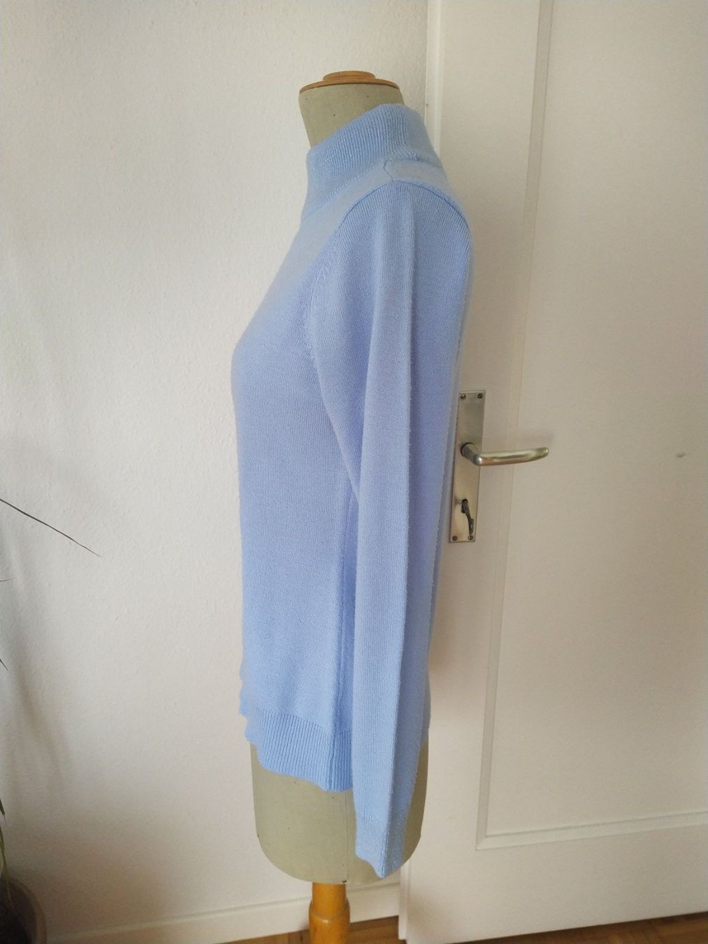 Pullover & Sweatshirts: Rollkragenpullover 'hellblau' – Gebraucht aus Triesen von kunterfund 3