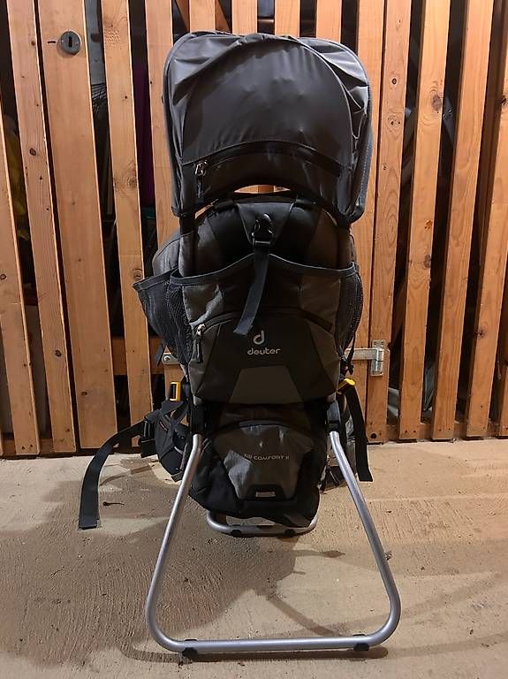 Deuter Marsupi portabebè: Sac à dos de randonnée porte-bébé – Usato da Bussigny venduto da hfr_j6yv 1