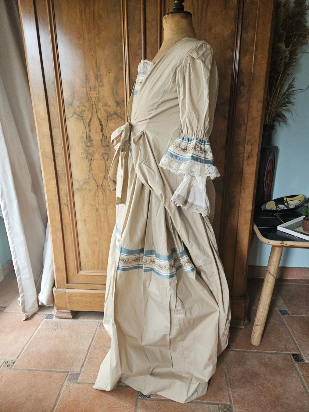Costumi: Costume robe baroque carnaval bal – Nuovo e nell'imballaggio originale da Thônex venduto da lacomtessedesfees 5