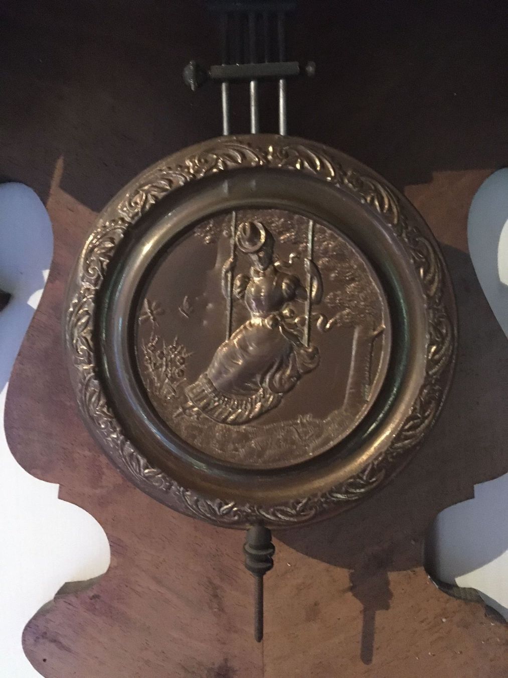Orologi: Wanduhr antik mit Pferd – Usato da Zürich venduto da Ozeanix 3