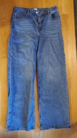 Sehr gut erhaltene Jeans Gr. 38, weiter Schnitt für Frauen