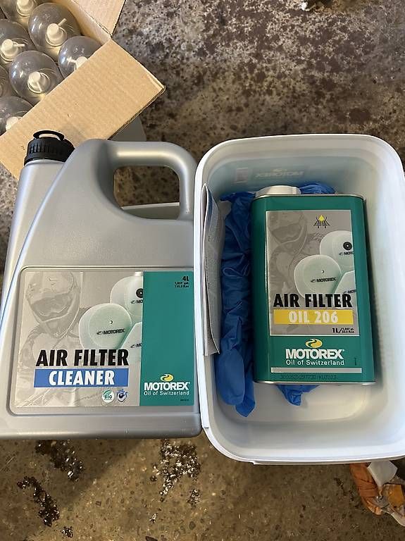 Prodotti di pulizia: Motorex Luftfilter Reinigungs-Set – Usato da Grafstal venduto da Valtra57