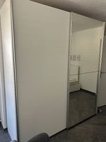 Kleiderschrank zu verkaufen 