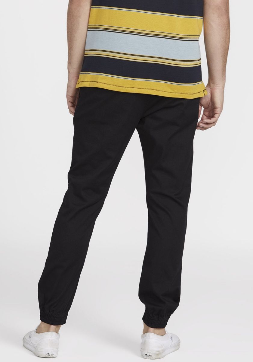 Volcom Pantaloni: Volcom FRICKIN - Jogginghose - black (S) – Nuovo e nell'imballaggio originale da Bäretswil venduto da clothes-freak 1