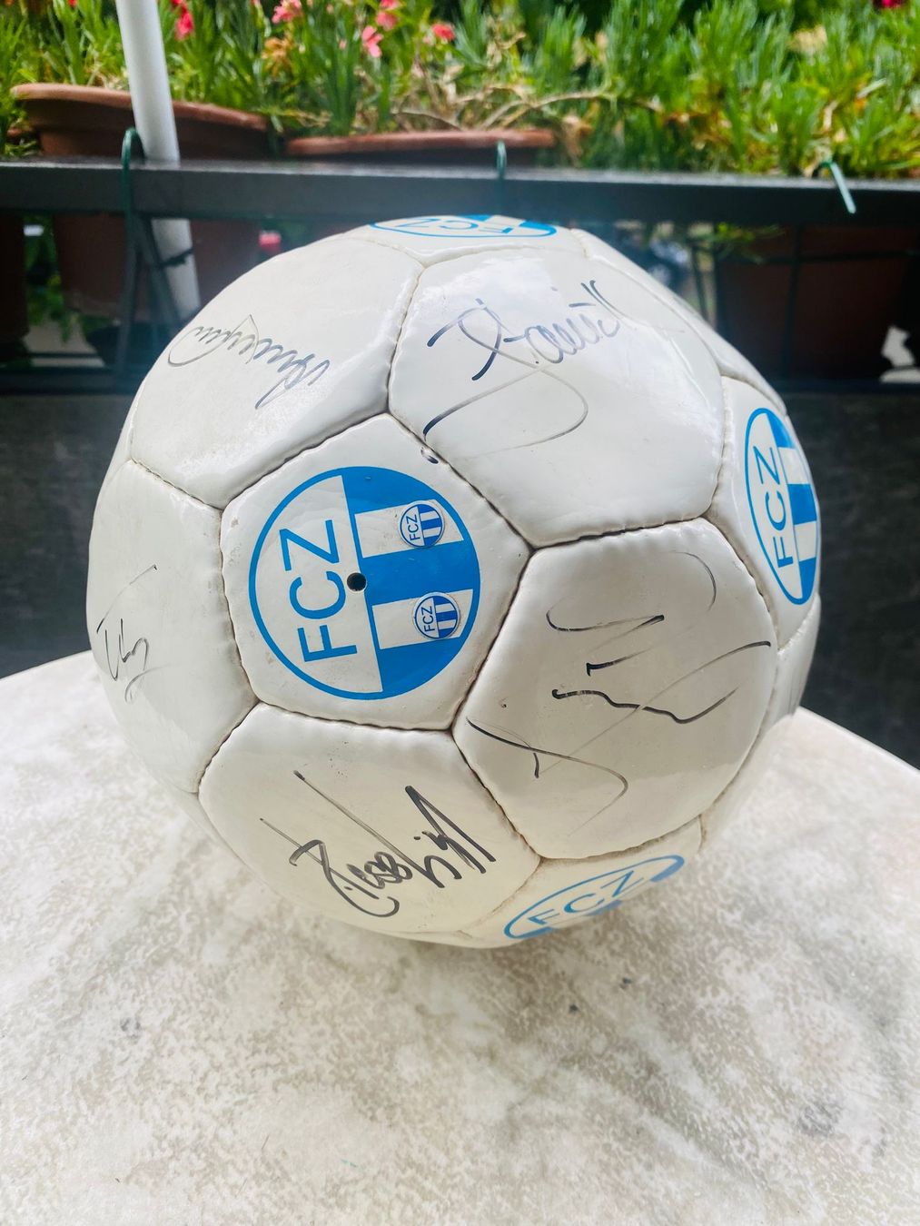 Palloni: FCZ Ball aus den 2000 er Jahr – Usato da Zürich venduto da Sisisusu 3