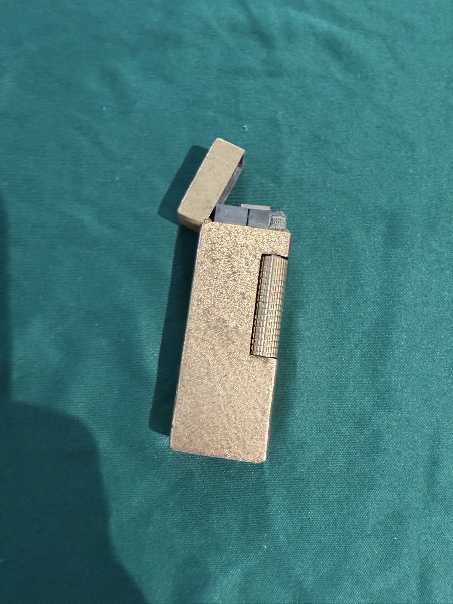 Dunhill Accendini: Briquet marque Dunhill 14k – Usato da Morges venduto da cad_wm2h