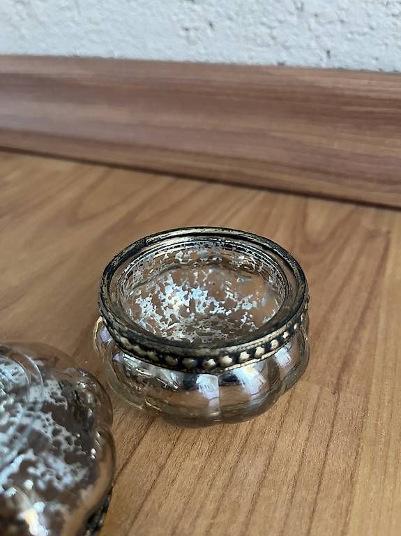 Candele: 2 Vintage Teelichthalter aus Glas – Usato da Basel venduto da Julian_280 2