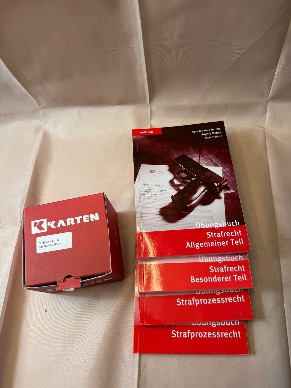 Libri: Strafrecht / Strafprozessrecht Lernset Anwaltsprüfung – Usato da Grenchen venduto da swiss.antiques
