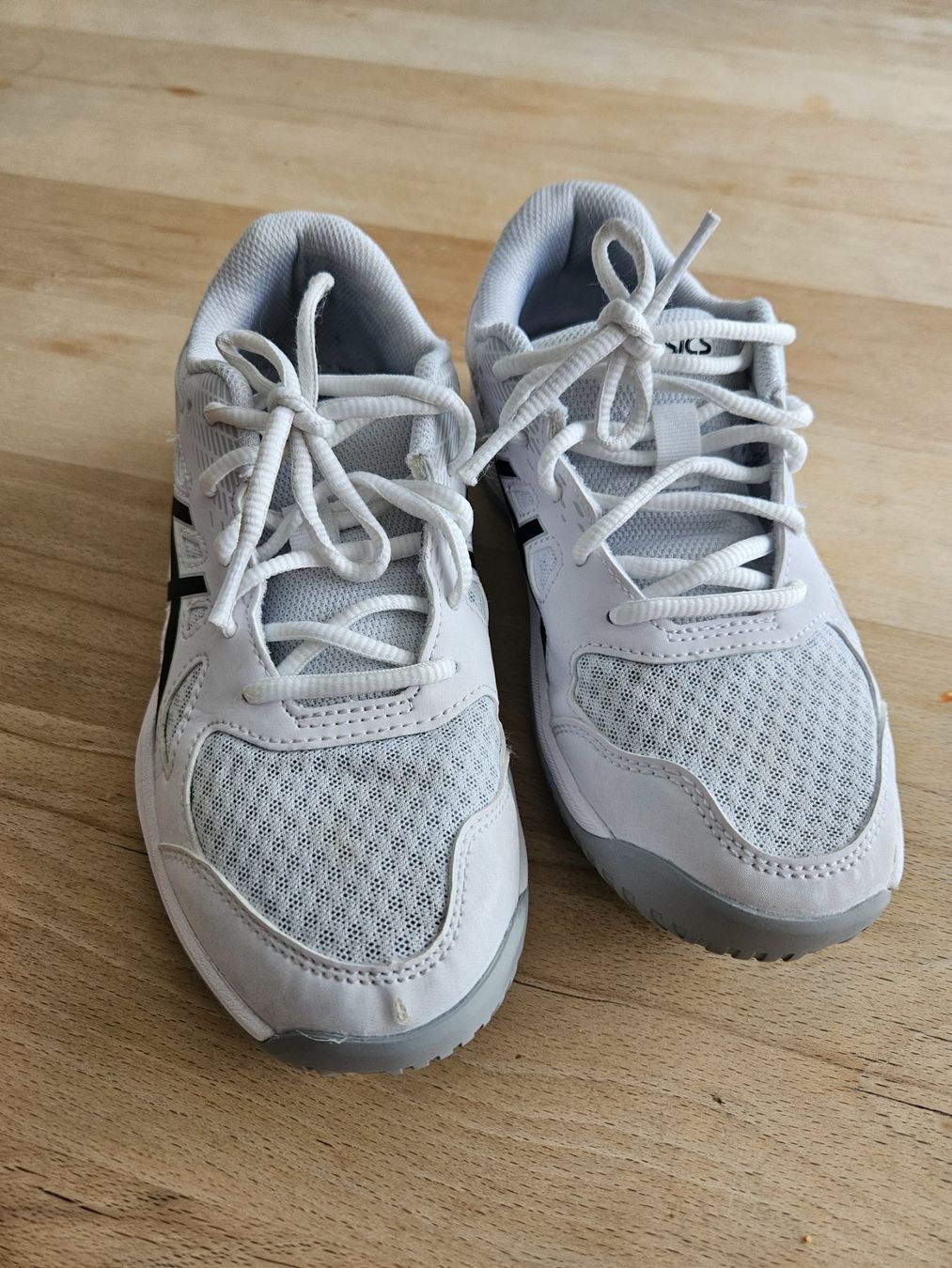 Asics Schuhe für Jungen: Turnschuhe Asics, Gr.37 – Gebraucht aus Chur von nataliiaw 4