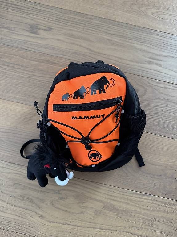 Kindertaschen: Mammut-Kinderrucksack – Neu und originalverpackt aus Stetten SH von dwues