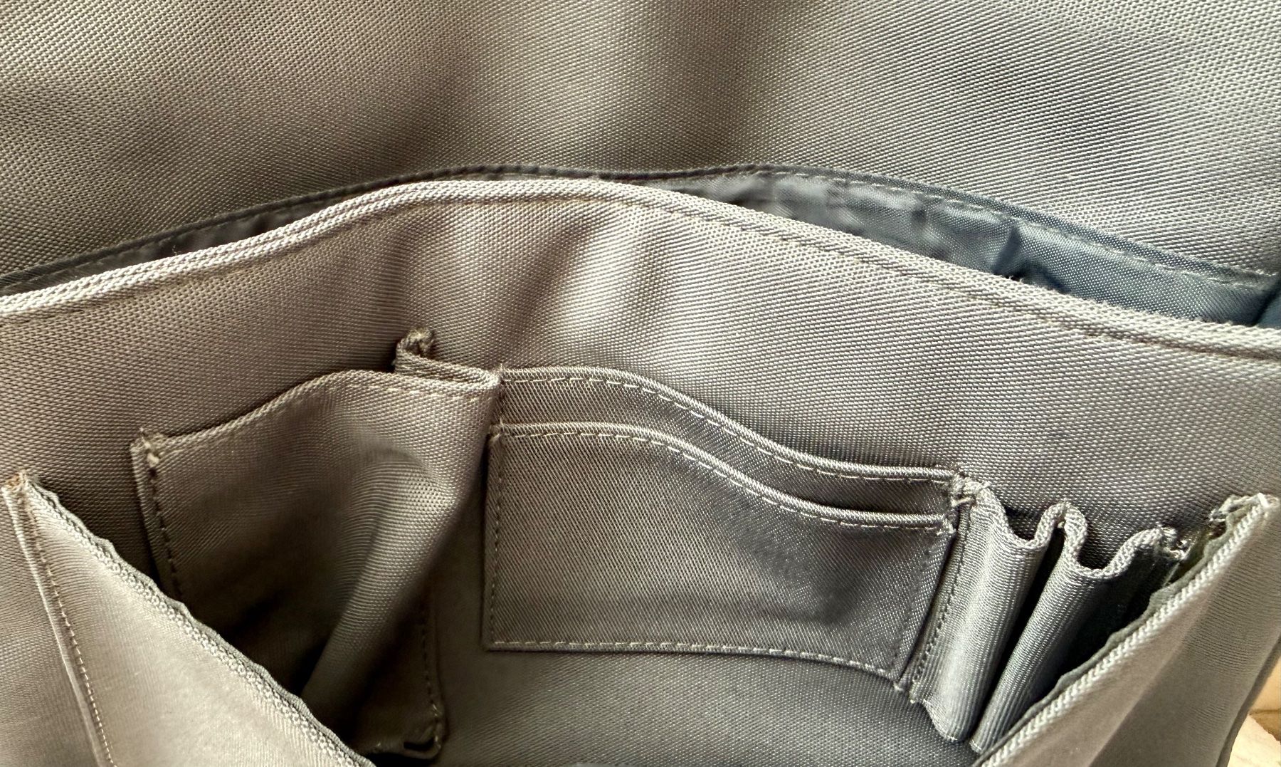 Taschen für Damen: Borsa Azzaro grigio antracite – Gebraucht aus Breganzona von mas_tv72 4