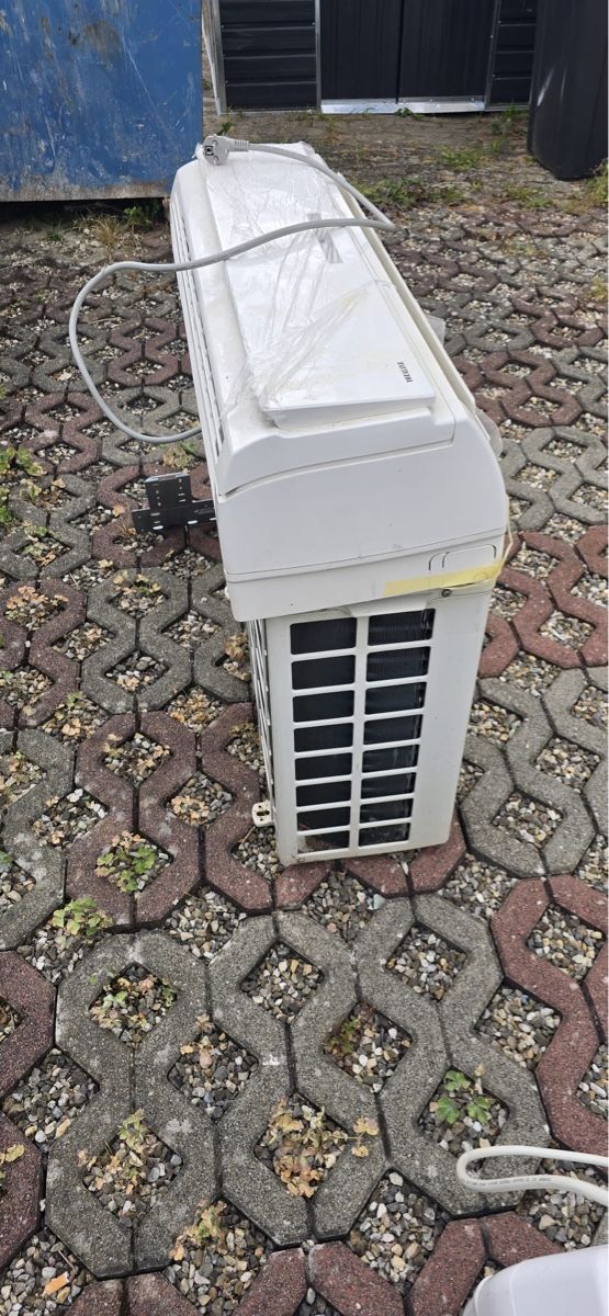Climatiseurs: Klimaanlage Pro Klima Split 850 C gebraucht – D'occasion à Birsfelden par inf_l2yy 2
