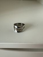 Ring Vossa silberfarben mit Steinen Grösse 55 gebraucht