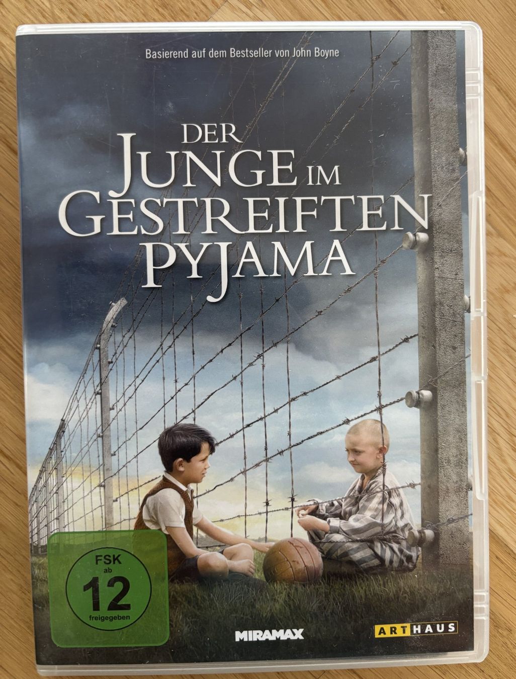 Tous les DVDs: Der Junge im gestreiften Pyjama DVD – D'occasion à Riehen par martinaaebersold