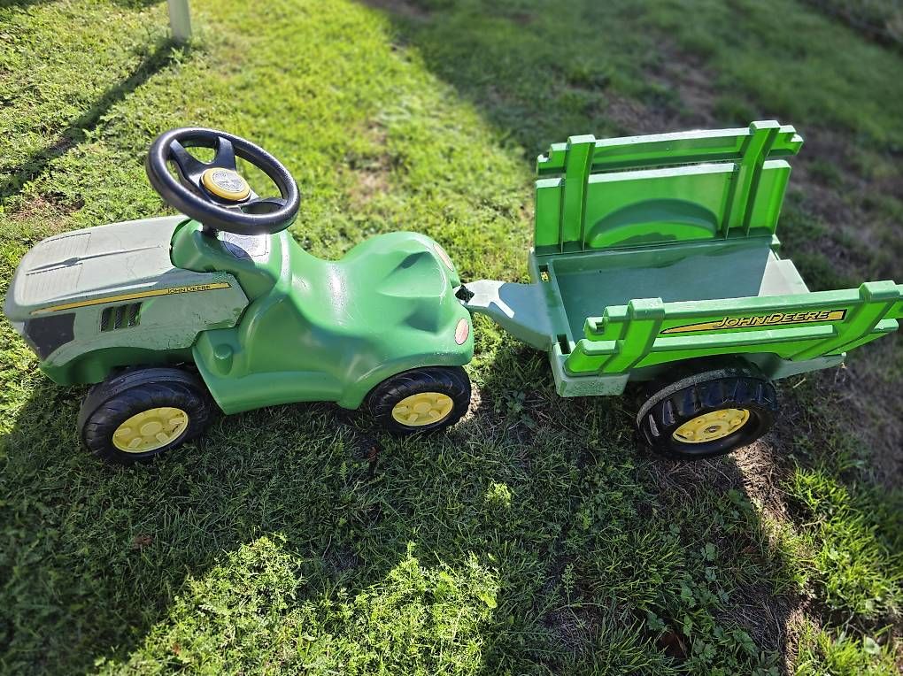 Veicoli per bambini: Bobby Car John Deere Traktor – Usato da Leuzigen venduto da Loop_t
