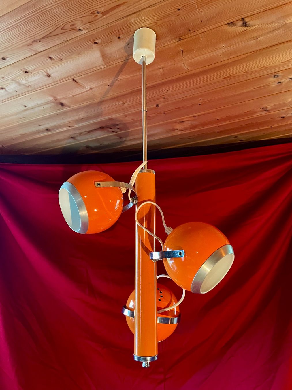 Lampadari & plafoniere: Lustre Eye-Ball Orange, année 70 – Usato da Prez vers Siviriez venduto da Mistinguette 1