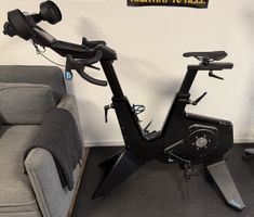 Garmin Tacx Neo Bike Smart