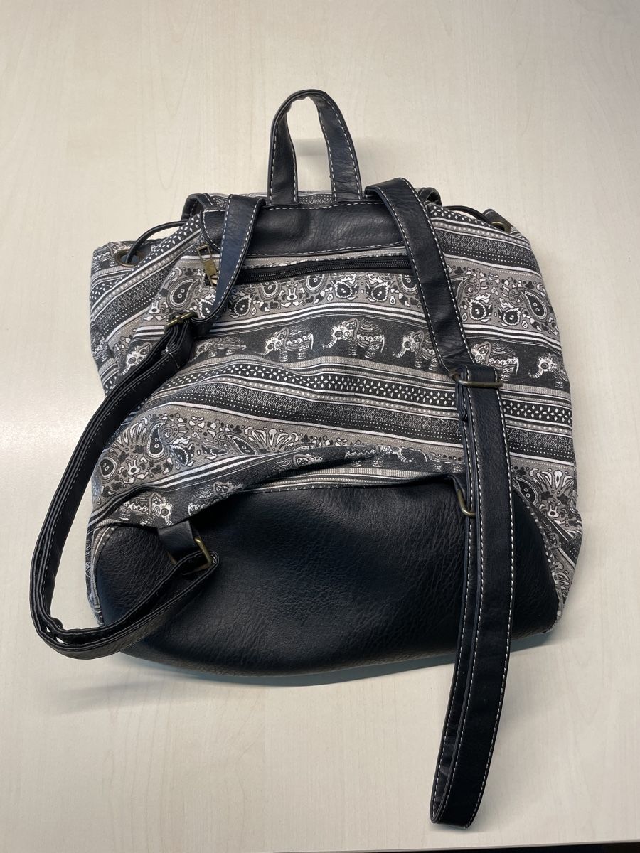 Zaini: Stylischer Ethno Rucksack – Usato da Neuenkirch venduto da balani 1