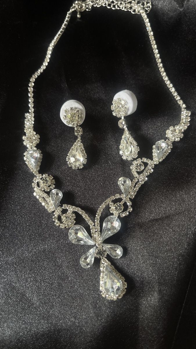 Altri gioielli: Schmuck für Verkleidung – Nuovo (secondo la descrizione) da Trimbach venduto da Alessia75