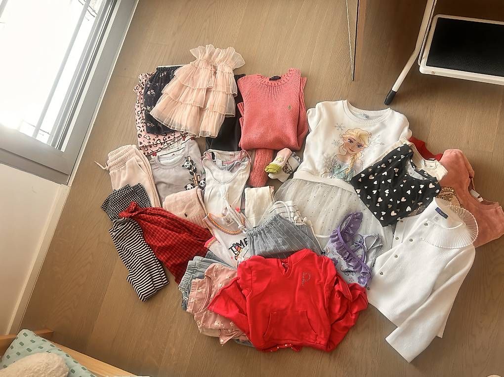 Kleiderpakete & -sets: vestiti bambina 6/7 – Gebraucht aus Bioggio von vir_5b6b