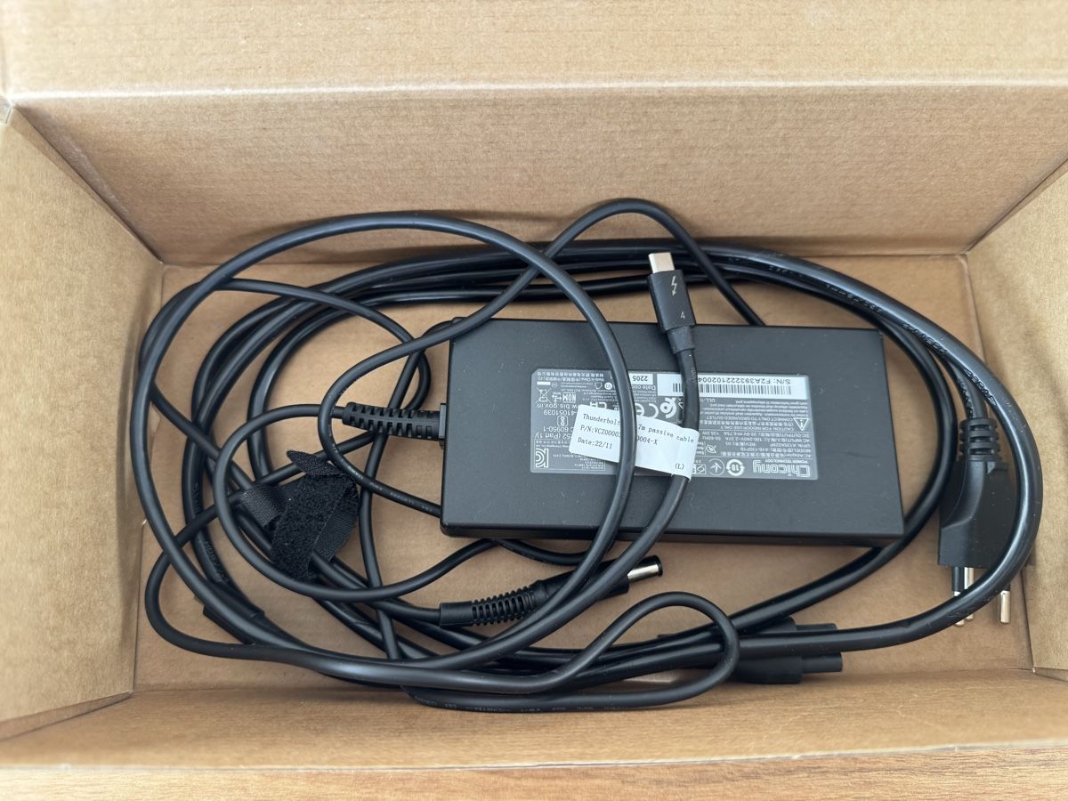 Docking station: HyperDrive Thunderbolt 4 Docking Station – Nuovo (secondo la descrizione) da Merenschwand venduto da Lorze 3