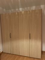 Kleiderschrank 4 Türen hellbraun Holzoptik guter Zustand