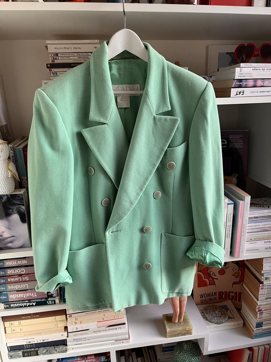 Giacche: Veste ESCADA vintage taille 40 vert menthe – Usato da Evilard venduto da Mamarsi