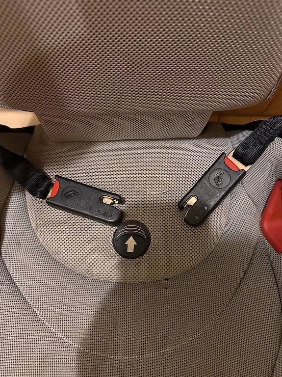 Seggiolini per auto: Siège enfant  – Usato da Clarens venduto da lau_r9n7 2