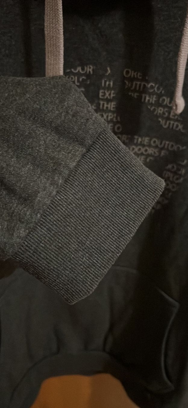 Pulls & Sweat-shirts: Herren Jeep Kapuzenpulli Gr.XL – Neuf (Voir description) à Basel par SimpleE 1