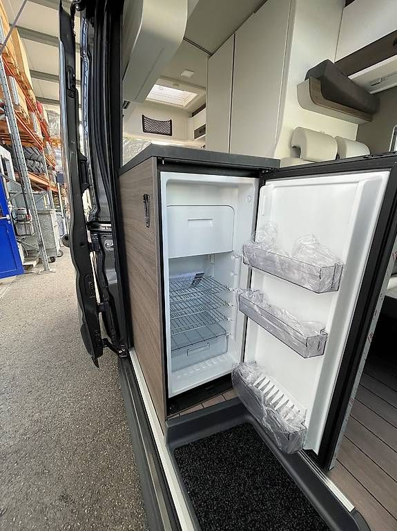 Camping Fahrzeuge: VanTourer Ford 600 D – Gebraucht aus Langenthal von Reisemobil01 6