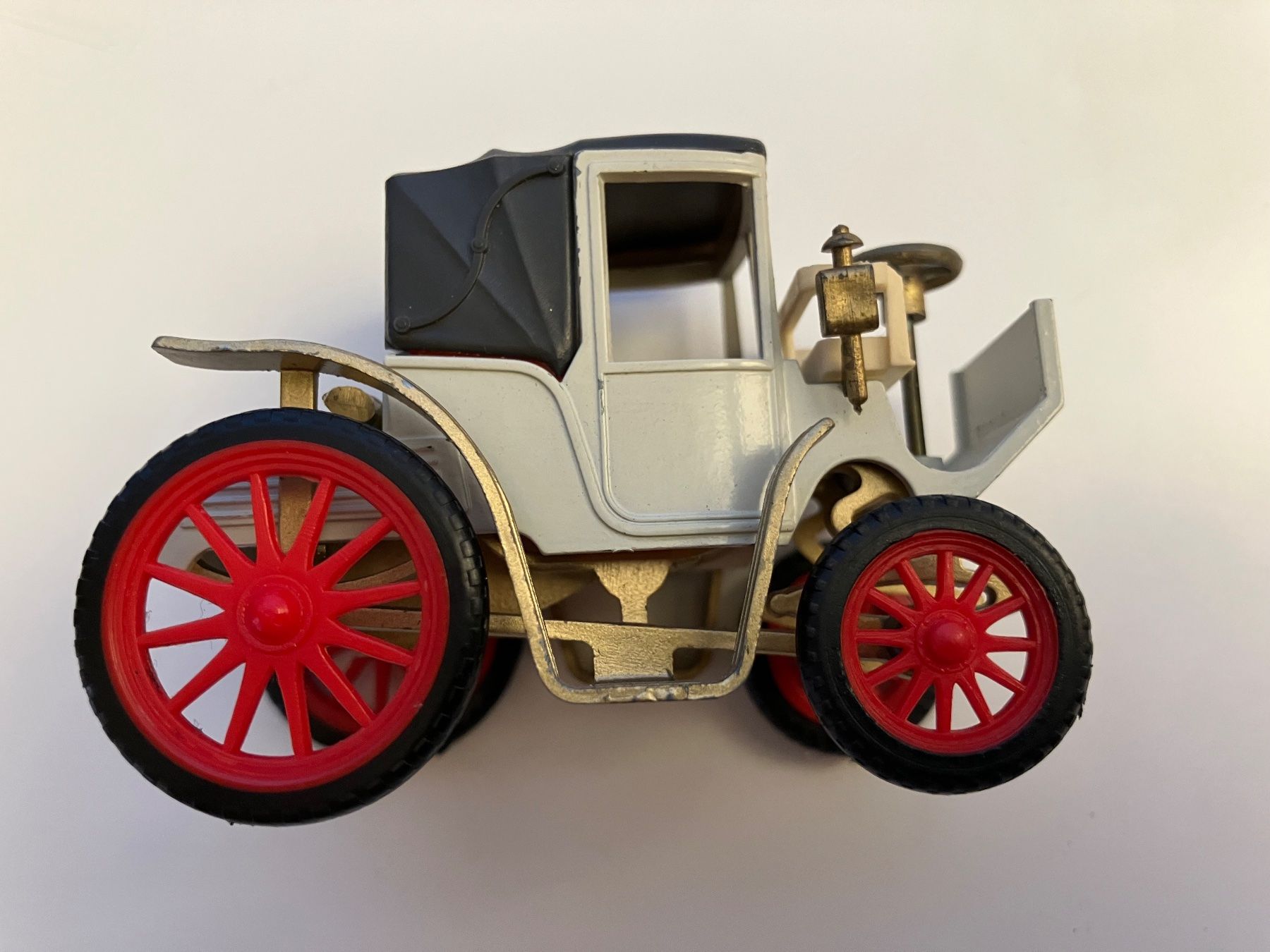 Gama Modellini d'auto: Gama Benz Victoria 1893 Oldtimer 1/46 – Usato da Zürich venduto da Kue_Zuerich 3