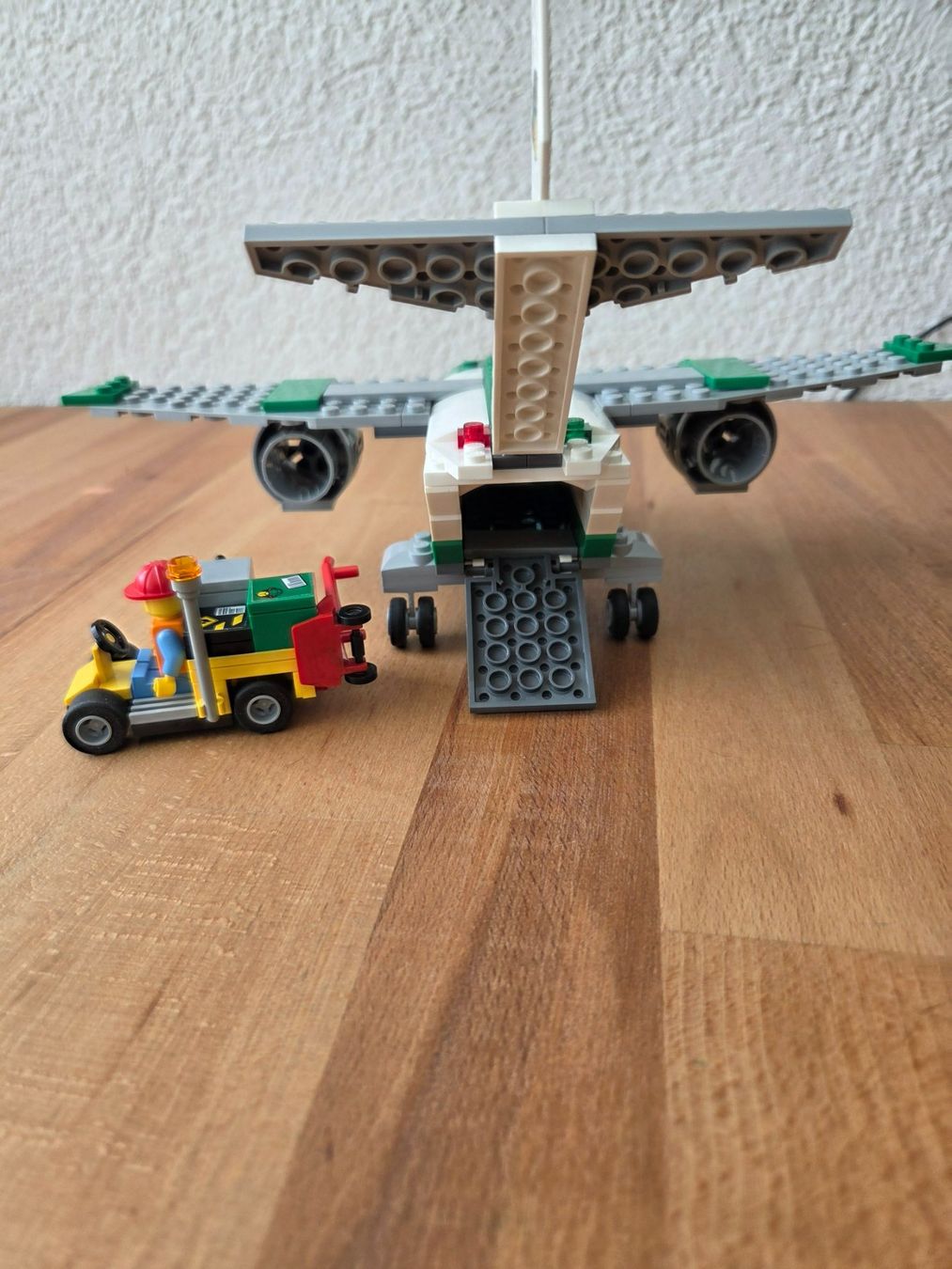 Lego Baukästen: Lego 60101 Airport Cargo Plane – Gebraucht aus Thun von Reda68 4