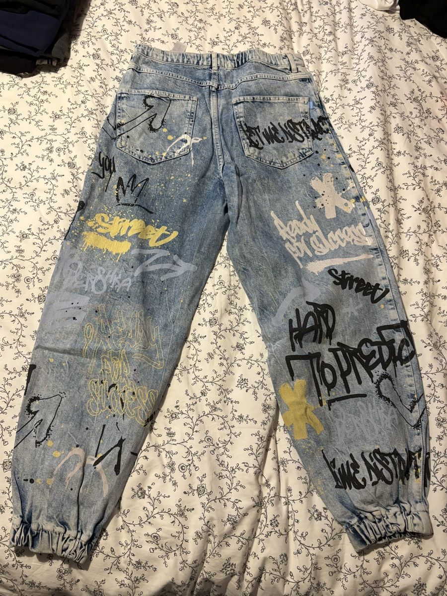 Bershka Jeans: bershka denim  – Gebraucht aus Roveredo GR von pez_7fjy 1