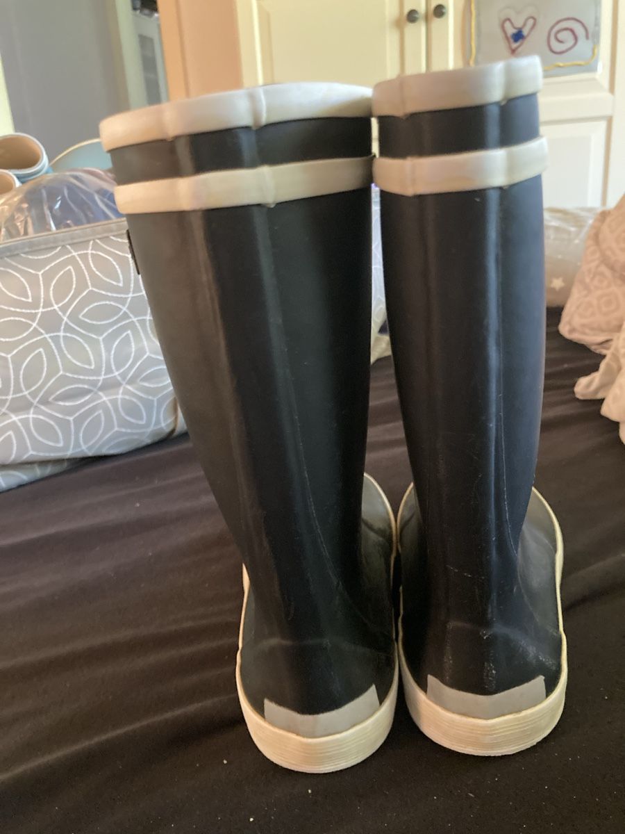 Scarpe per ragazzi: Gummistiefel schwarz Gr 30 Aigle – Usato da Effingen venduto da Schwarzefina 1