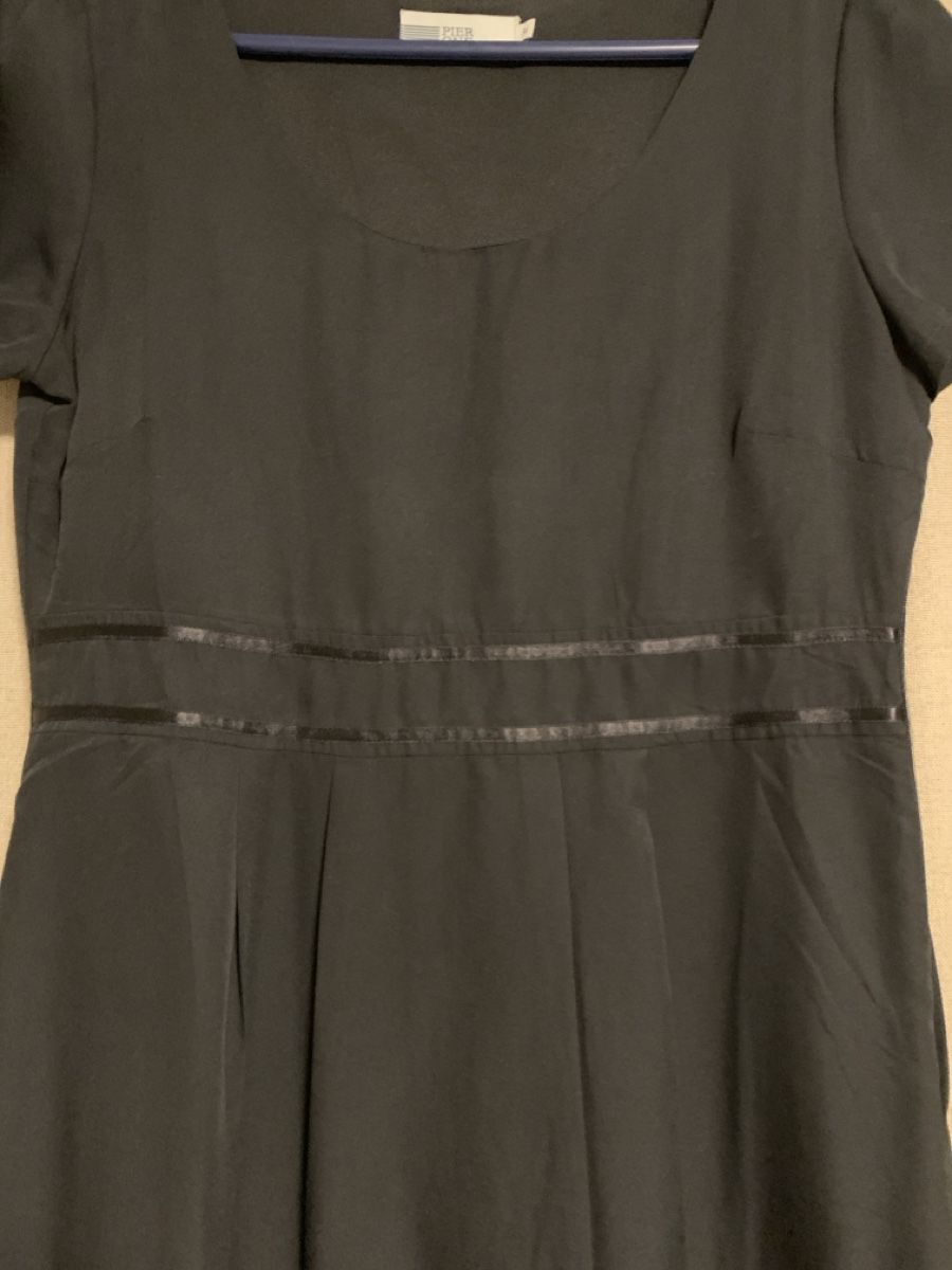 Kleider: Elegantes schwarzes Kleid Grösse 36 – Gebraucht aus Besenbüren von Elli32 1
