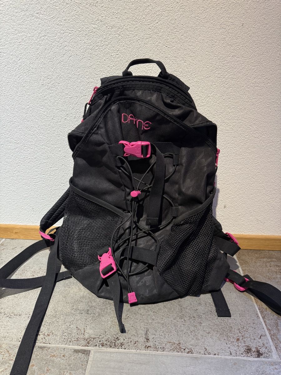 Dakine Rucksäcke: Dakine Rucksack – Gebraucht aus Birrhard von lajasminelle