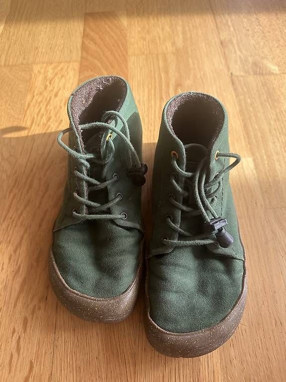 Chaussures garçon: Wildlinge Frühling/Herbst 33 – D'occasion à Bannwil par celine24 1