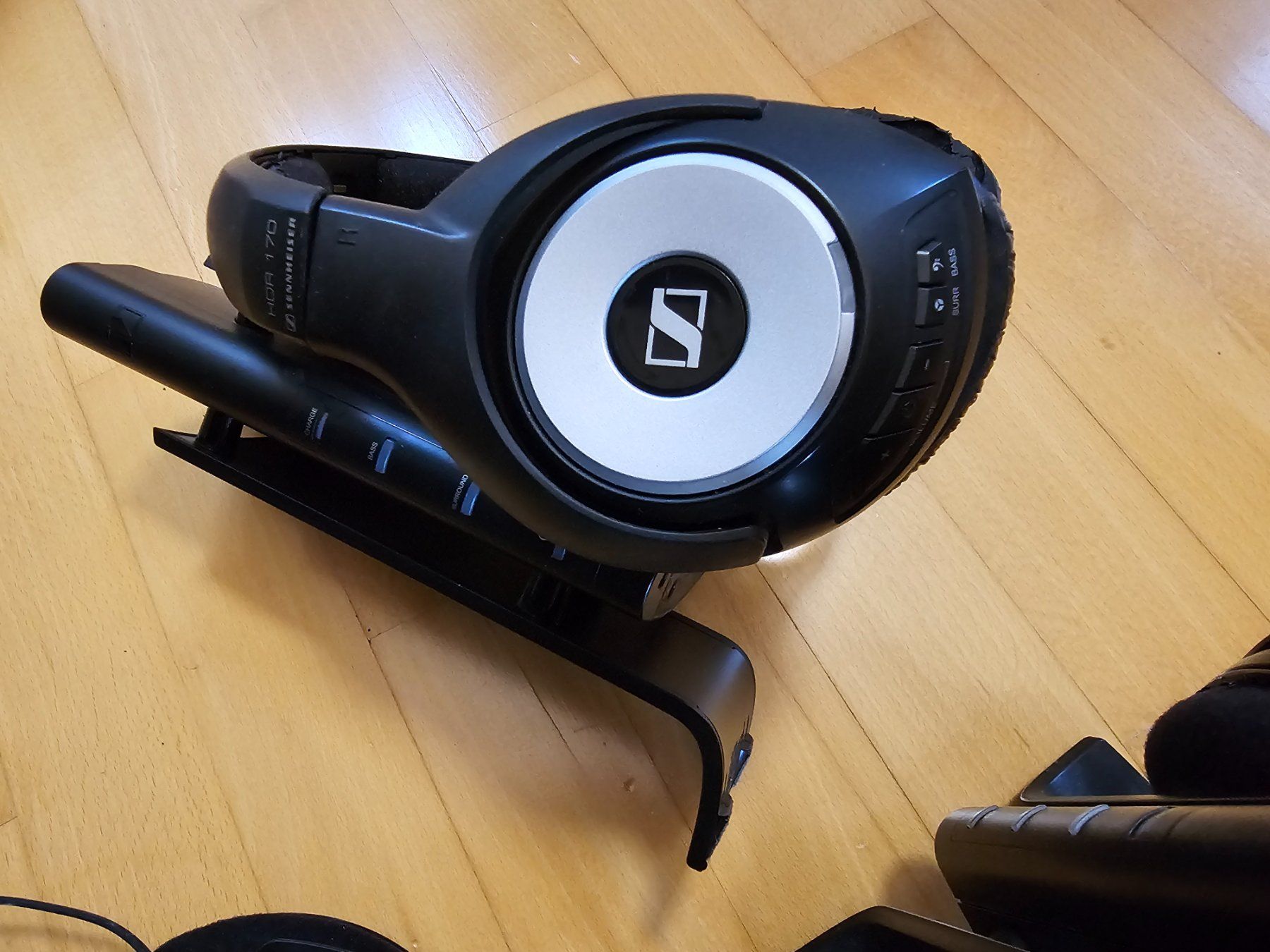Sennheiser Kopfhörer: Set 3 Stück Sennheiser HDR 170 – Gebraucht aus Herisau von Ralph_b 3
