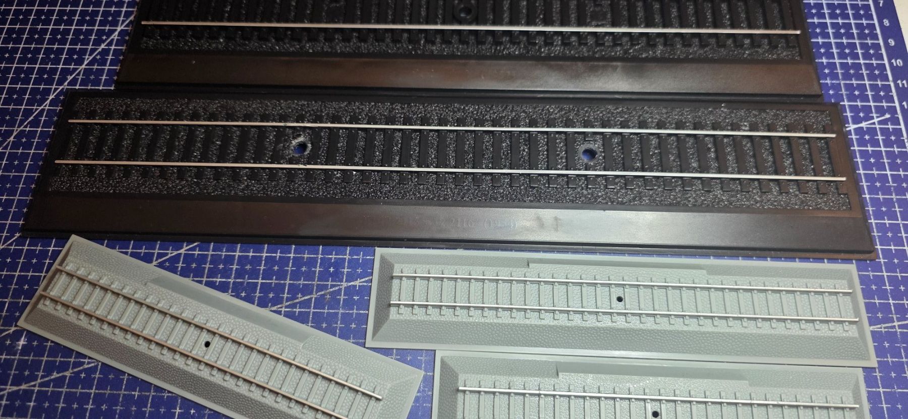 Modelleisenbahnen: Modellbahn Gleisstücke – Gebraucht aus Hochfelden von Danizh0 2