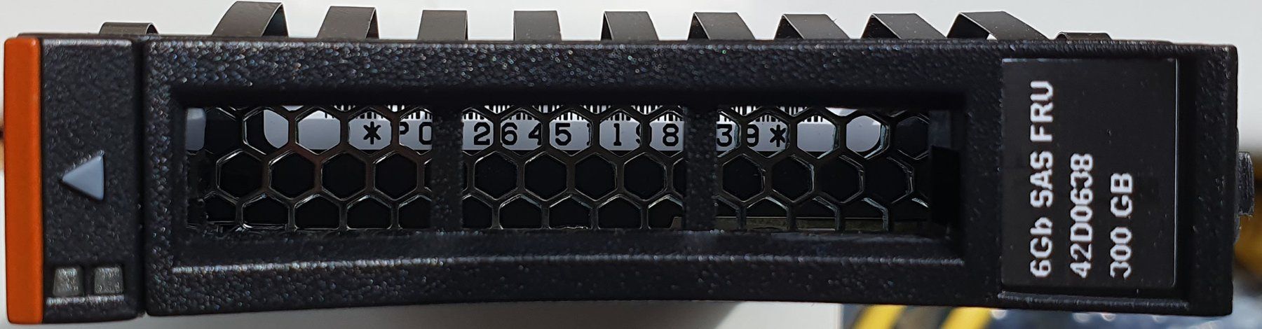 IBM Harddisks: SAS 300GB 10k IBM FRU42D0638 – Gebraucht aus Möriken AG von Flamingo73