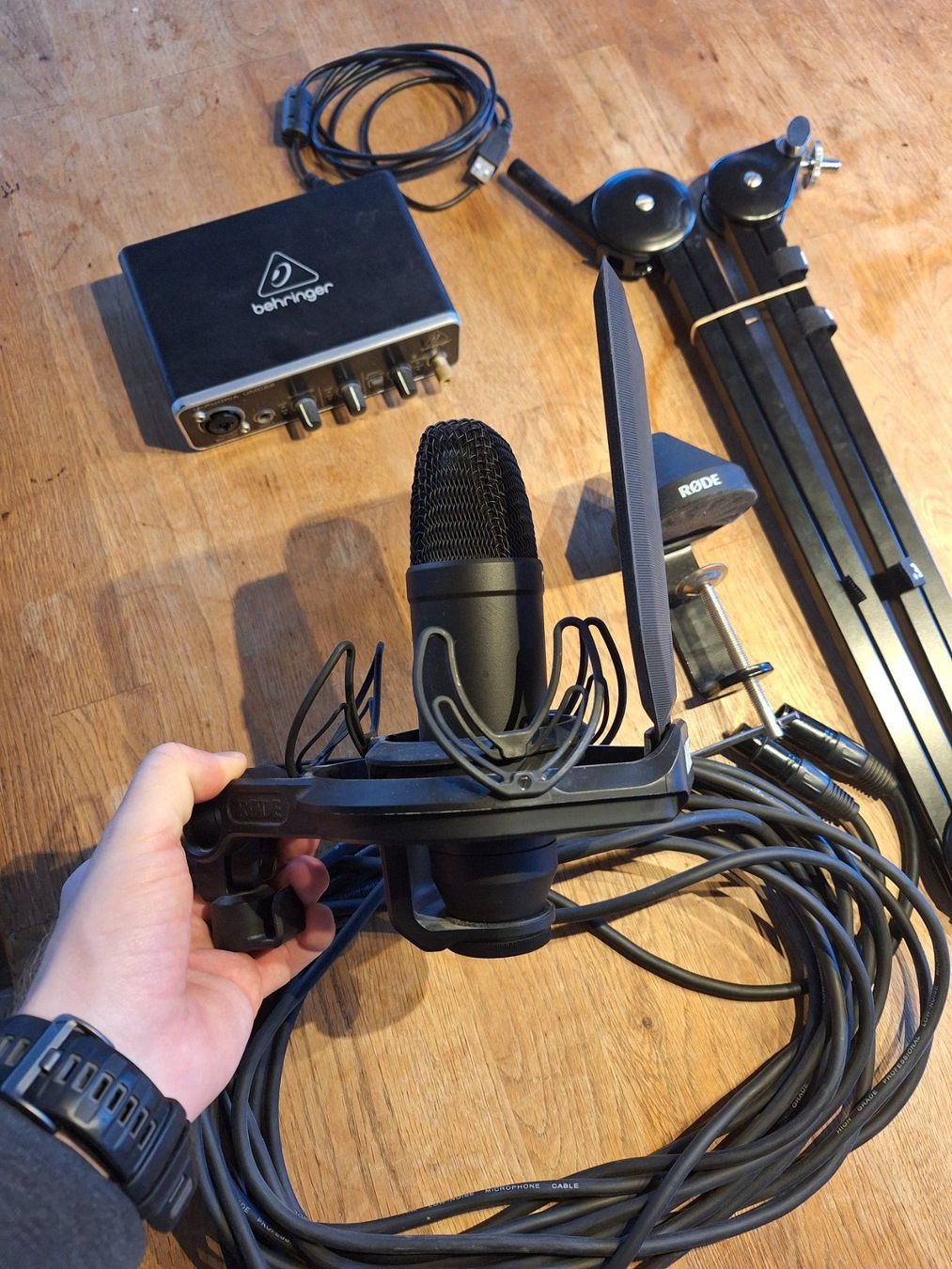 Røde Mikrofone: Rode Mikrofon Komplettset inkl. Arm und Audio Interface – Gebraucht aus Ipsach von nik_6hkj 2