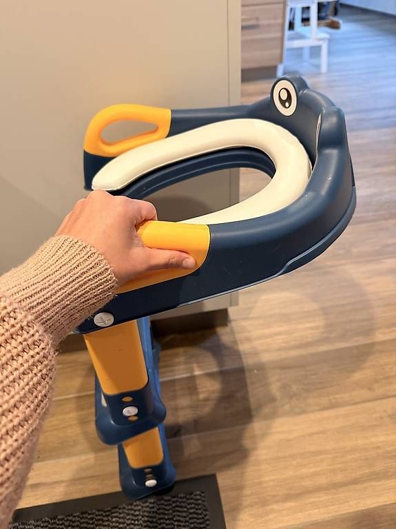 WC: WC Aufsatz mit Treppe  – Usato da Schmiedrued venduto da Rahel_07 1