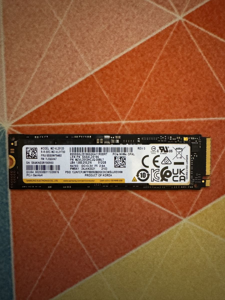 Dischi rigidi: Samsung 512 GB NVMe SSD – Usato da Goldau venduto da vcore