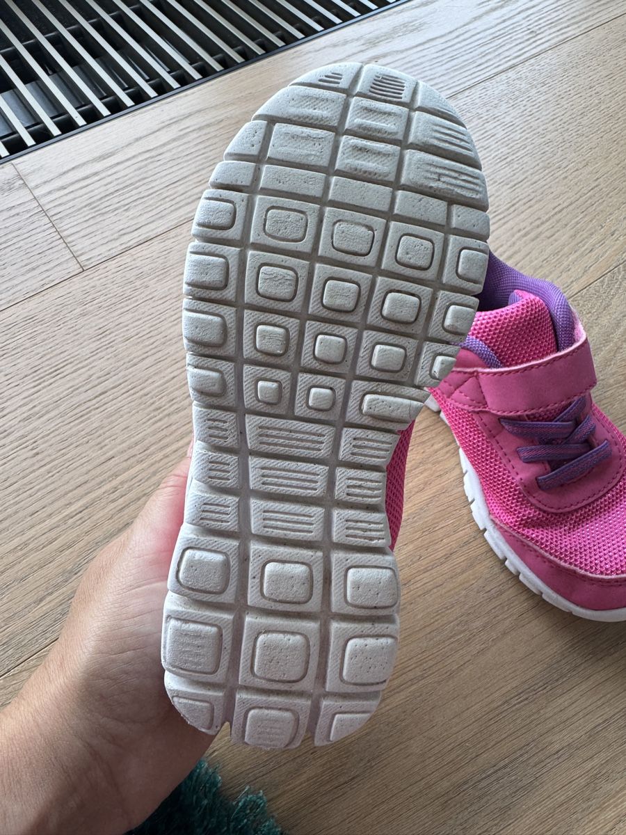 Scarpe per ragazzi: Sneakers – Usato da Ruvigliana venduto da lux_t2sb 2